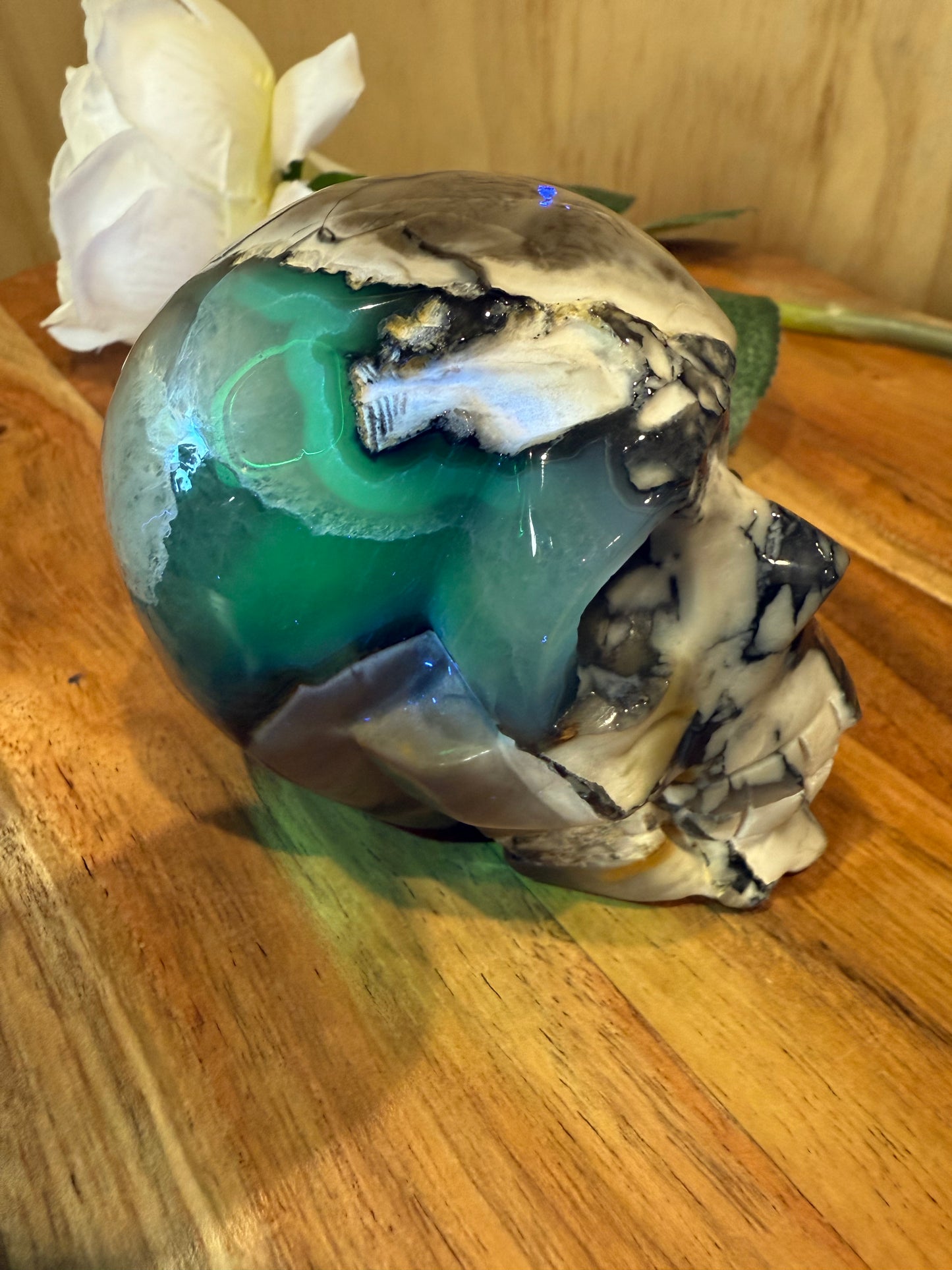 VOLCANO AGATE SKULL