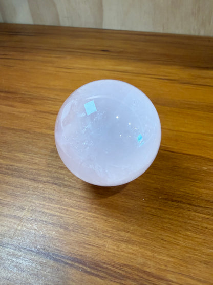 ROSE QUARTZ SPHERE (WEE STAR)