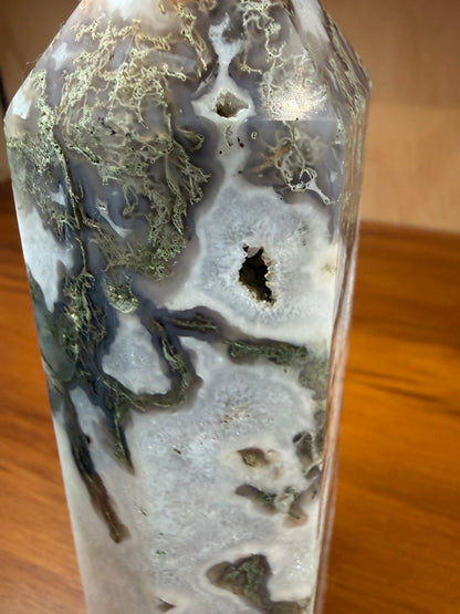 AGATE MOSS TOWER NEARLY 1KG!!!