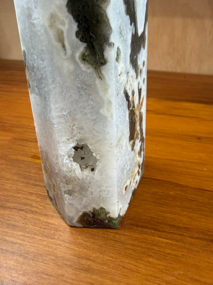 AGATE MOSS TOWER NEARLY 1KG!!!