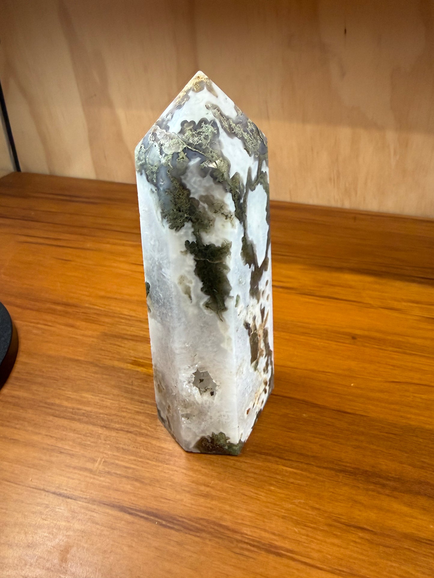AGATE MOSS TOWER NEARLY 1KG!!!