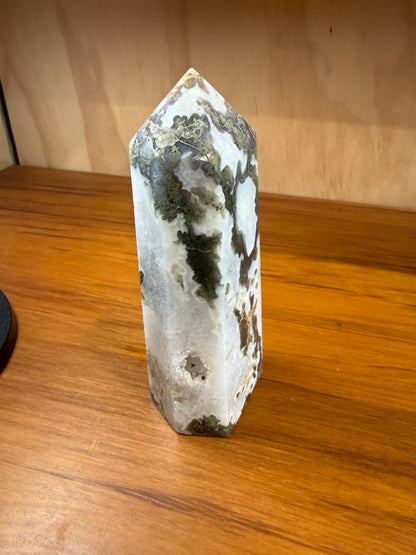 AGATE MOSS TOWER NEARLY 1KG!!!