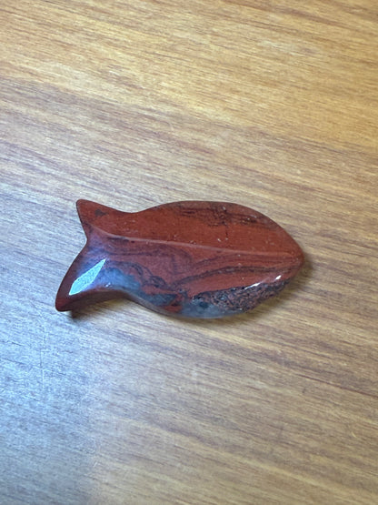 CRYSTAL FLAT FISH (flat, some with holes to hang)