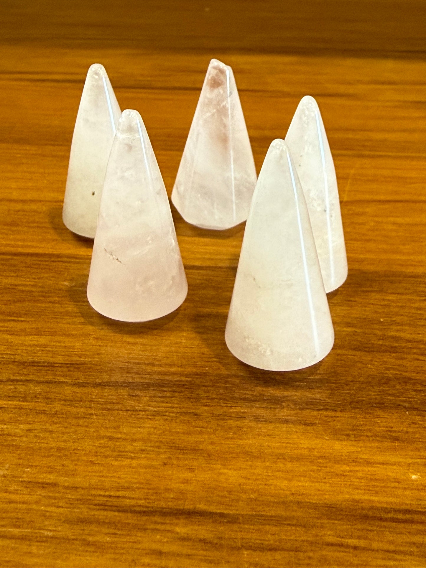 CRYSTAL RING HOLDERS