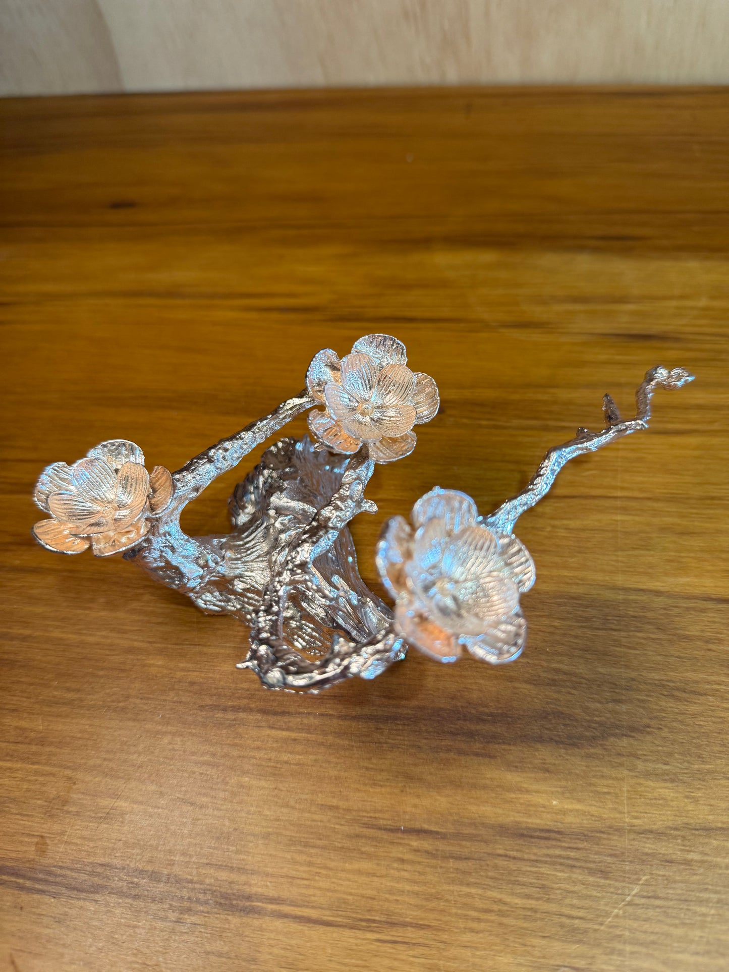 ROSE GOLD TREE WITH FLOWERS SPHERE HOLDER