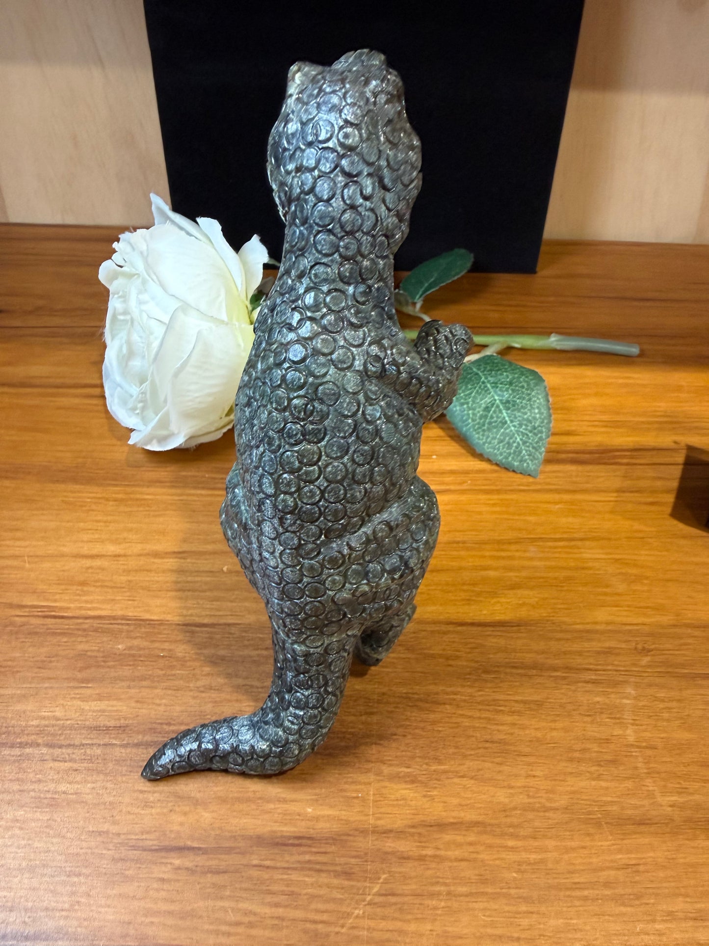 AMAZING SEPTARIAN JADE TYRANNOSAURUS REX (T-REX)