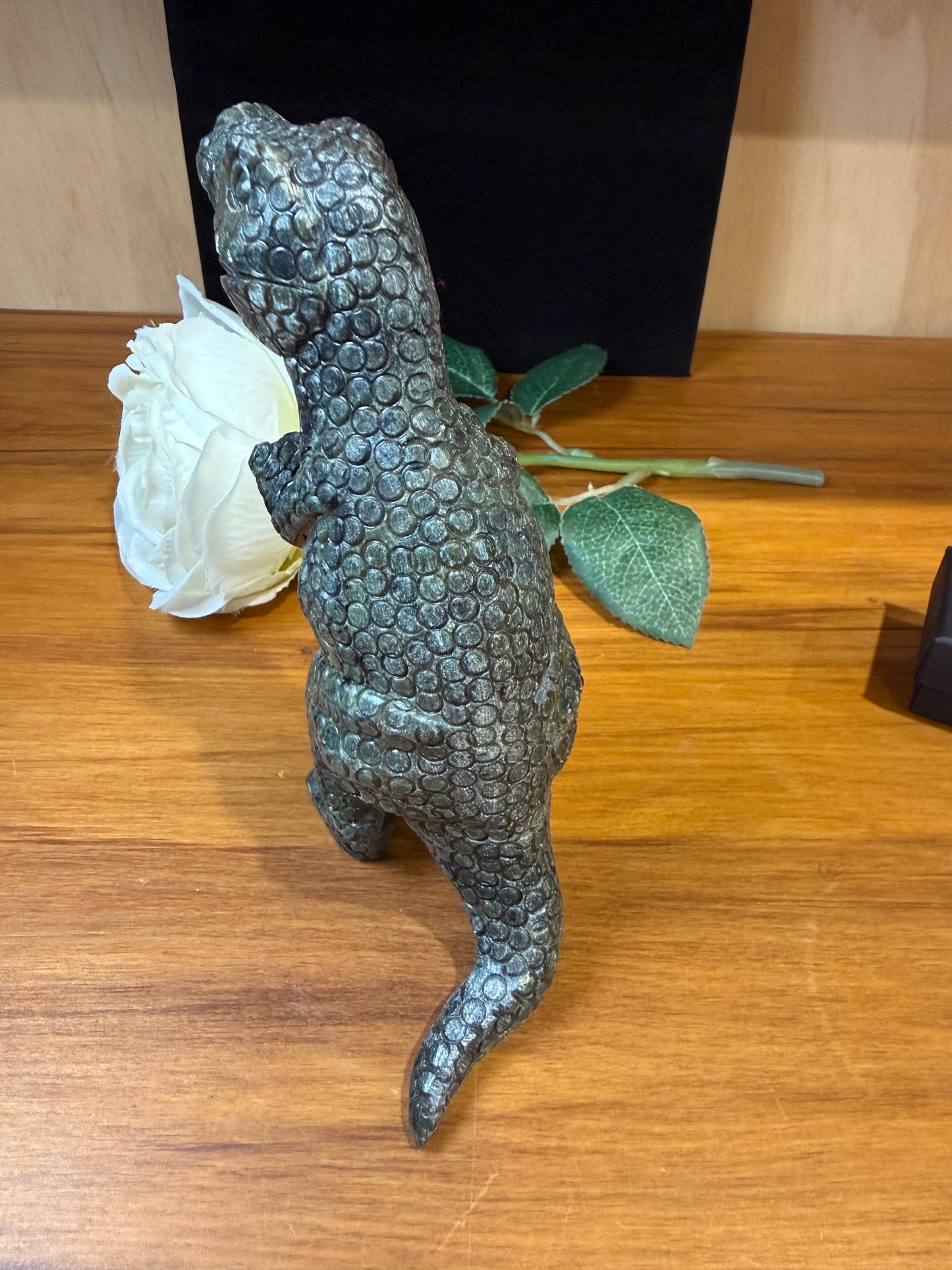 AMAZING SEPTARIAN JADE TYRANNOSAURUS REX (T-REX)