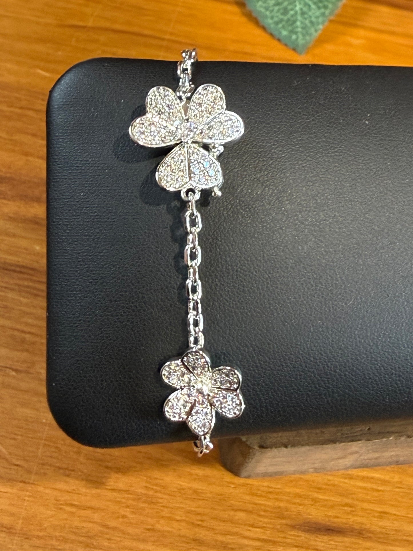 NON CRYSTAL JEWELLERY