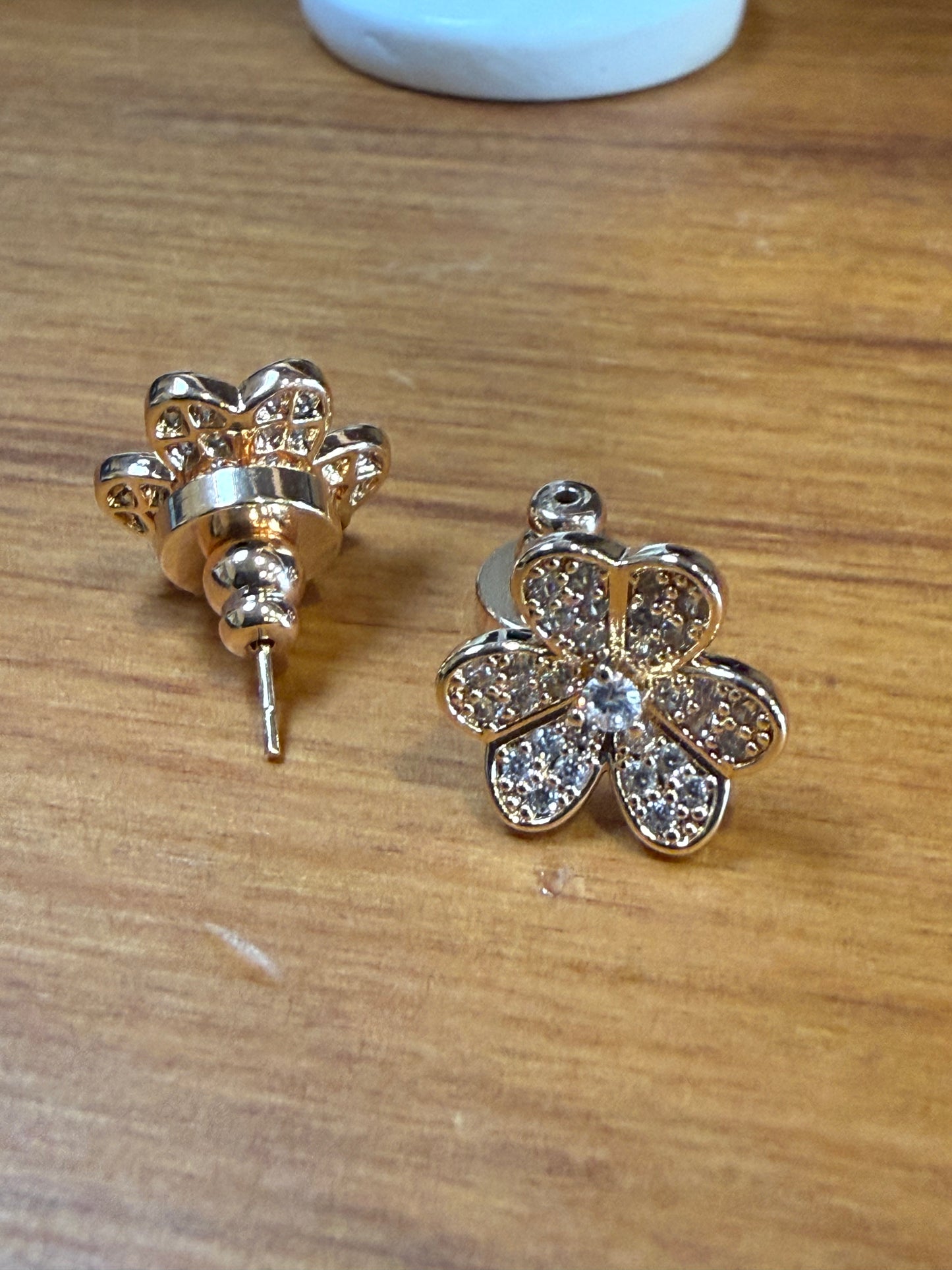 NON CRYSTAL JEWELLERY