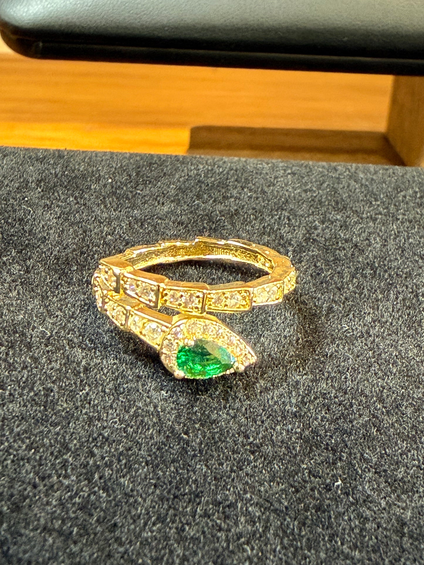 NON CRYSTAL JEWELLERY