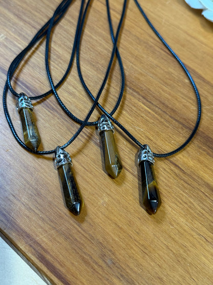 CRYSTAL PENDANTS/NECKLACES