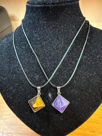 CRYSTAL PENDANTS/NECKLACES
