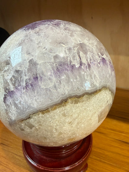 A WHOPPING 2 1/2 KG DRUUZY AGATE AMETHYST SPHERE WITH UV REACTION