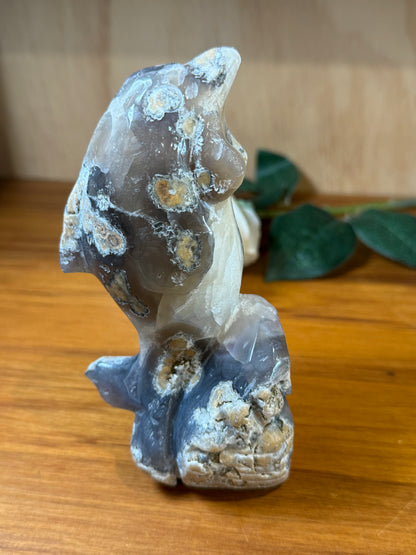 AMAZING UV REACTIVE DOLPHIN WITH AMETHYST