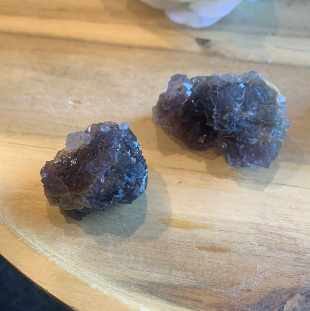 BLACK FLUORITE RAWS (UV ACTIVE)