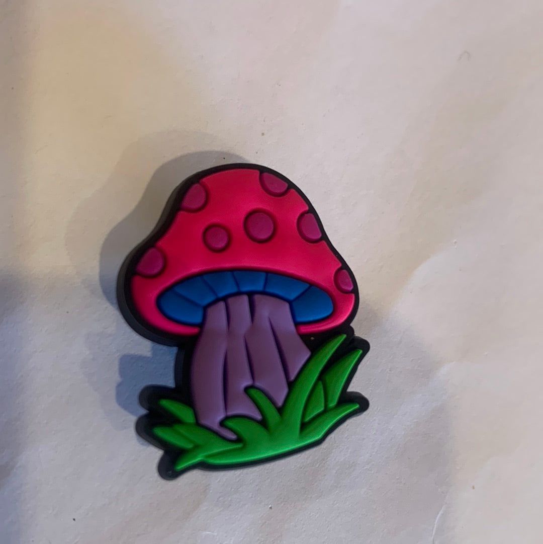 MUSHROOM JIBBITZ/CROC CHARMS