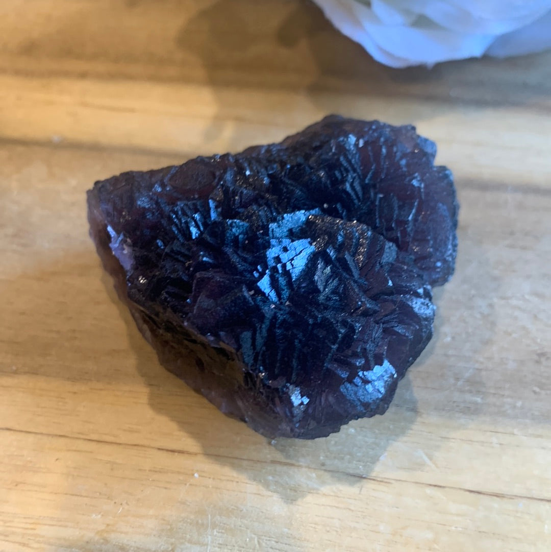 BLACK FLUORITE RAWS (UV ACTIVE)