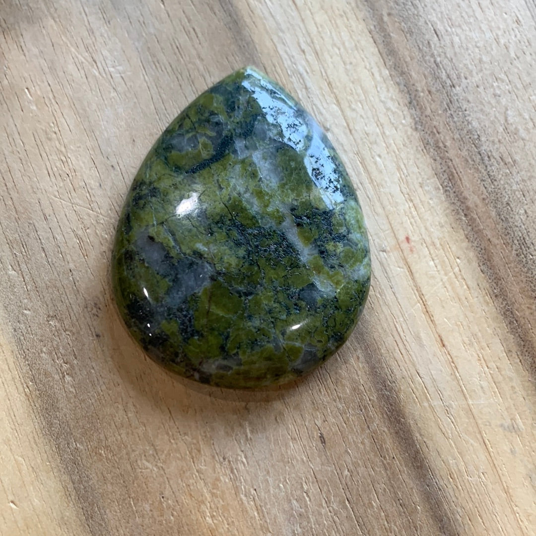OVAL & TEAR DROP WORRY STONES