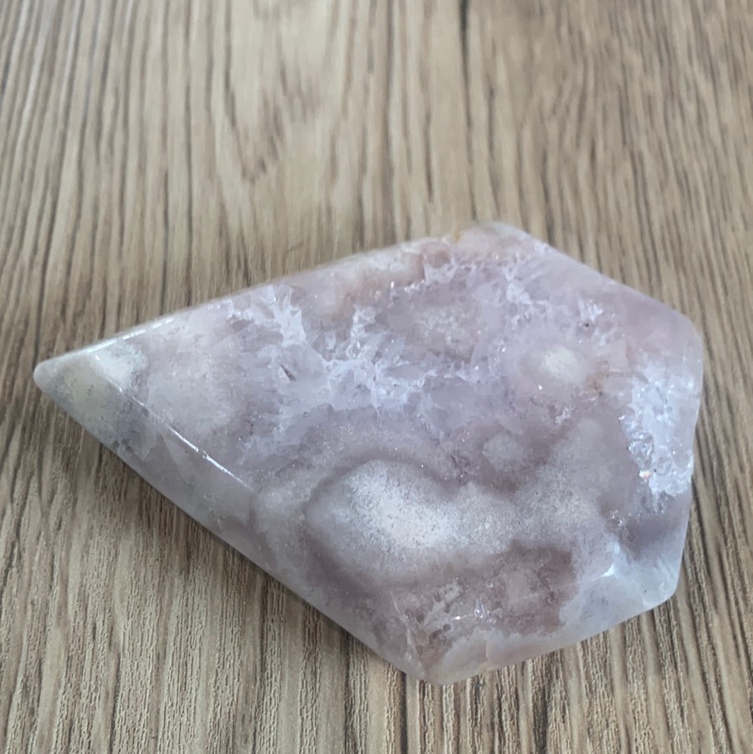 FLOWER AGATE WITH PINK AMETHYST DIAMOND & STAND