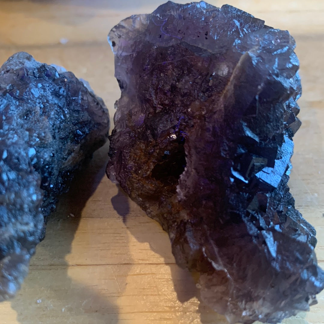 BLACK FLUORITE RAWS (UV ACTIVE)