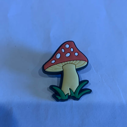 MUSHROOM JIBBITZ/CROC CHARMS