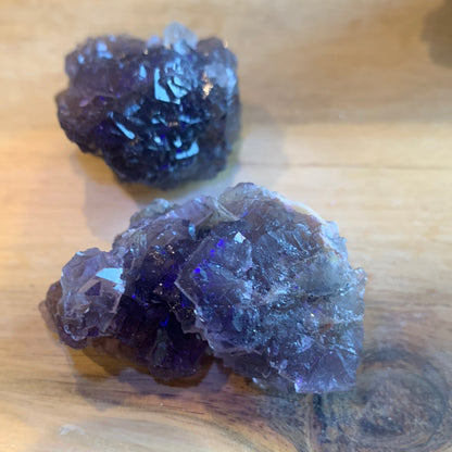 BLACK FLUORITE RAWS (UV ACTIVE)