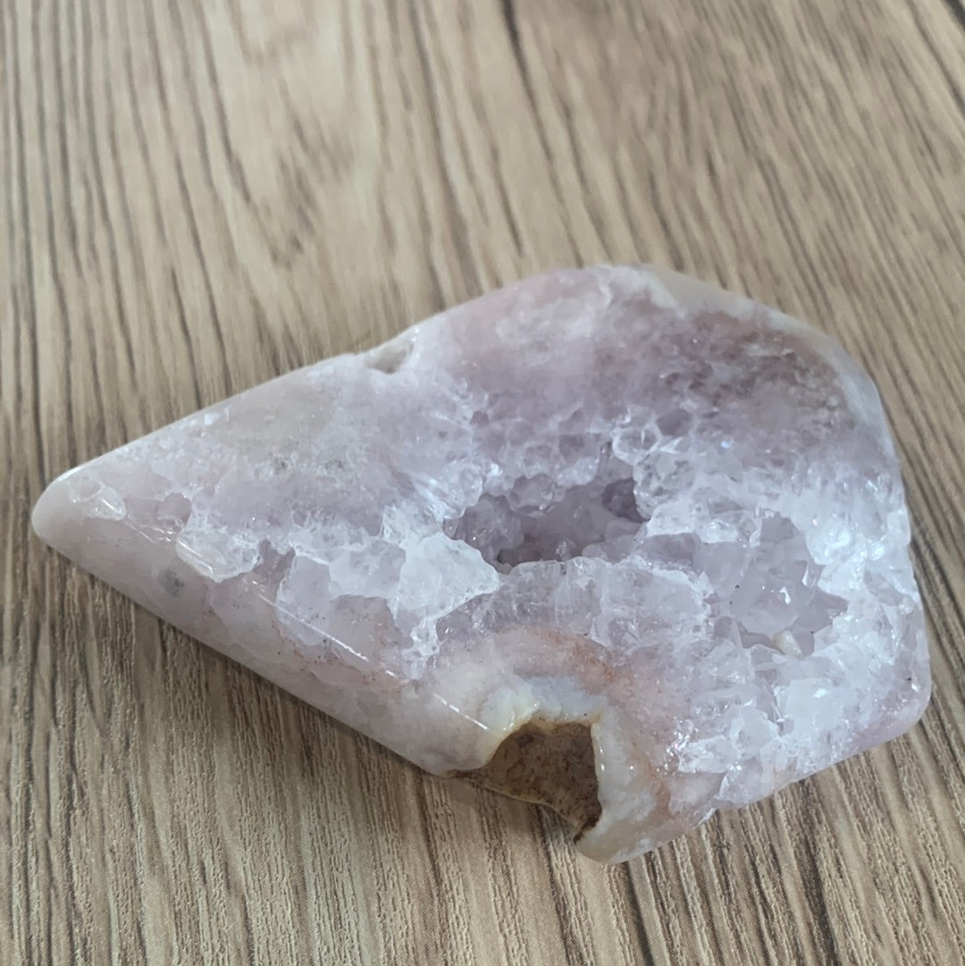 FLOWER AGATE WITH PINK AMETHYST DIAMOND & STAND