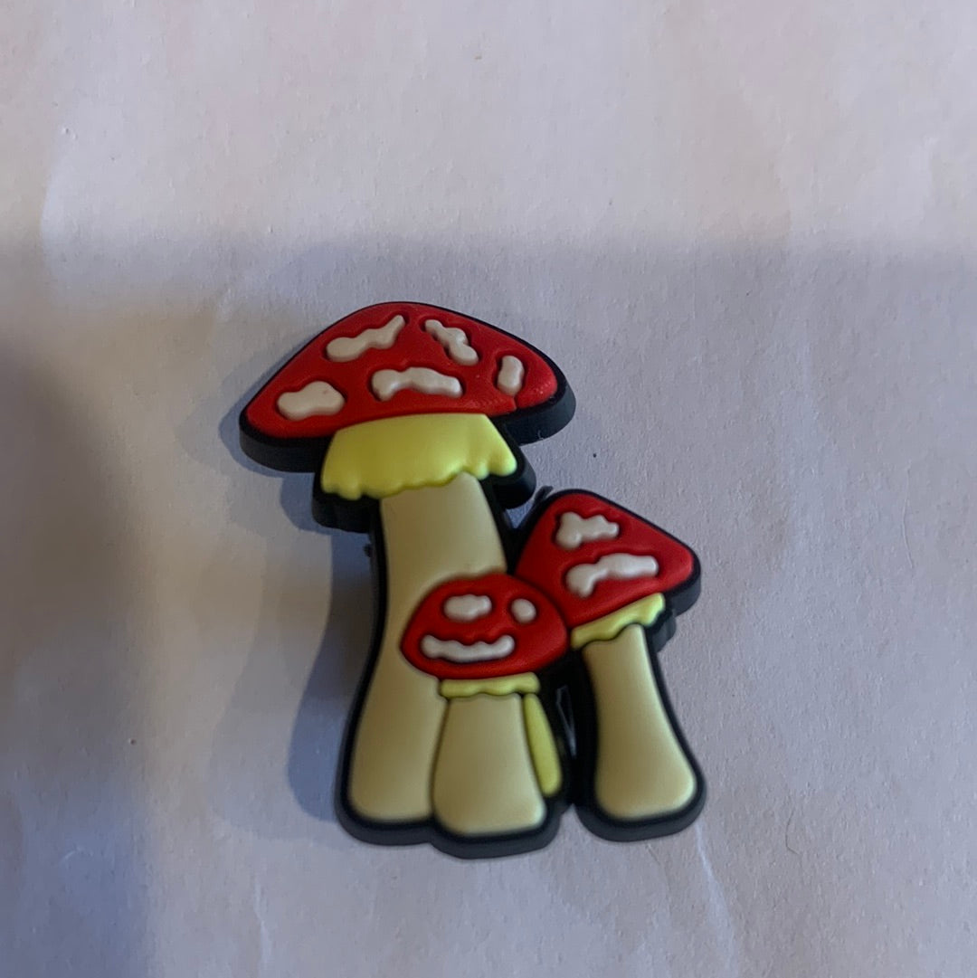 MUSHROOM JIBBITZ/CROC CHARMS