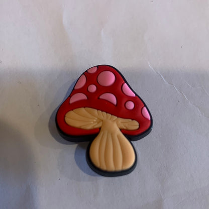 MUSHROOM JIBBITZ/CROC CHARMS