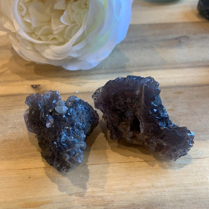 BLACK FLUORITE RAWS (UV ACTIVE)