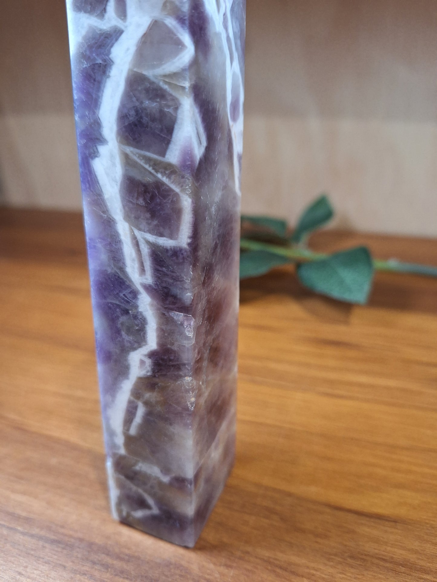 DREAM AMETHYST TOWER (CHEVRON AMETHYST)
