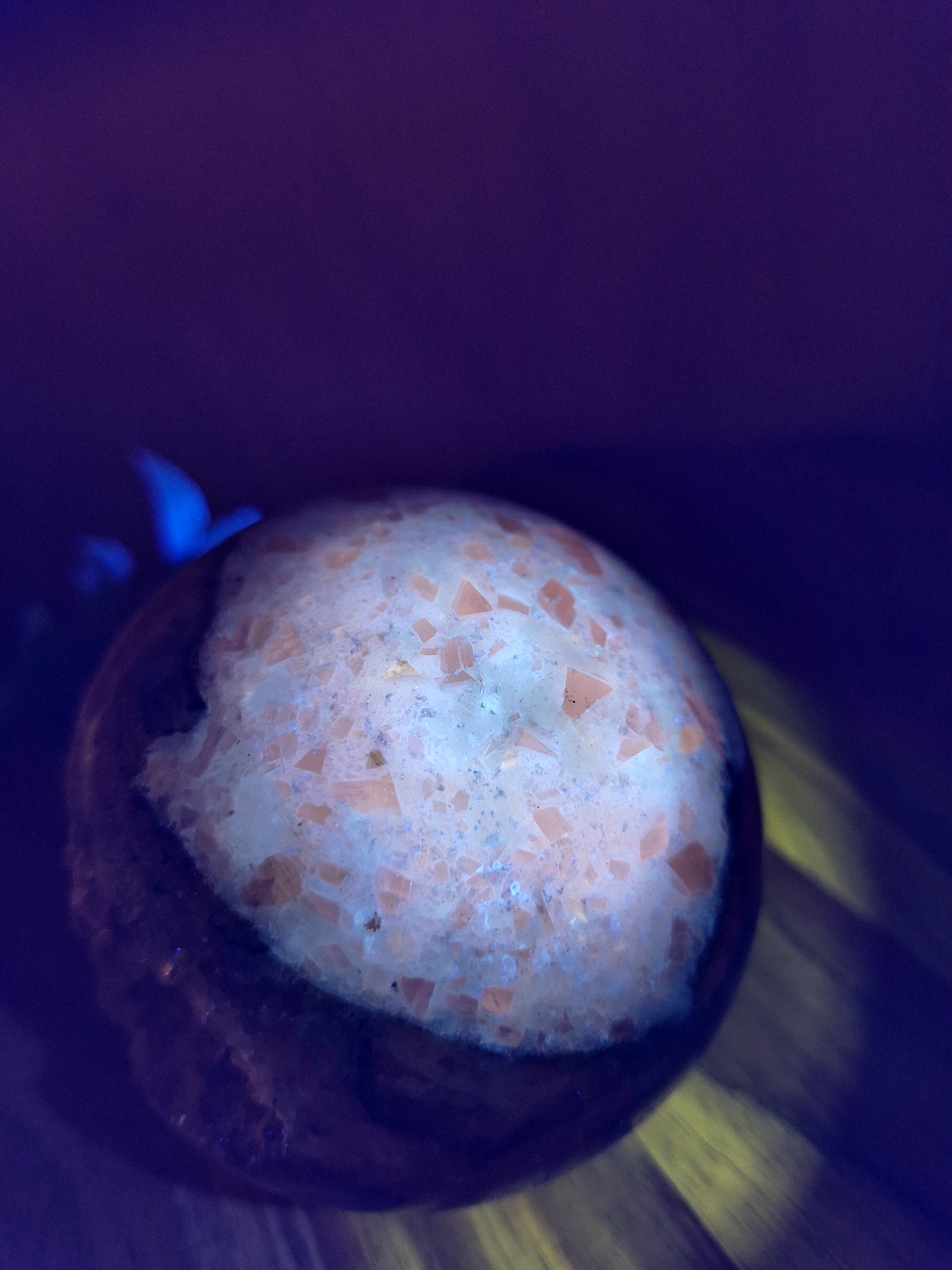 DRUUZY AGATE WITH AMETHYST SPHERE, ALSO UV REACTIVE PIECES 816GRAMS!!!!
