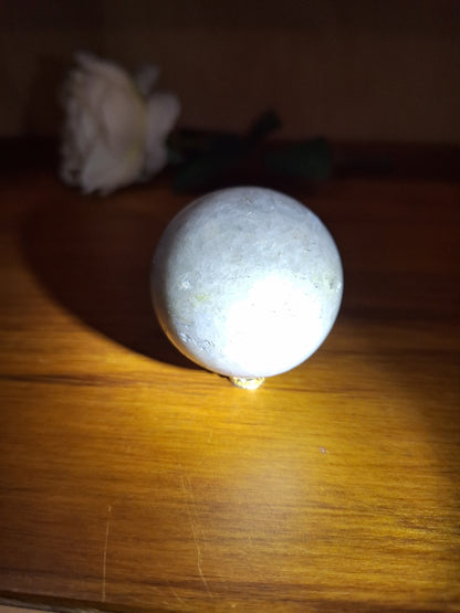 WHITE QUARTZ SPHERE (WITH SHINY MOONSTONE-LIKE SPARKLES)