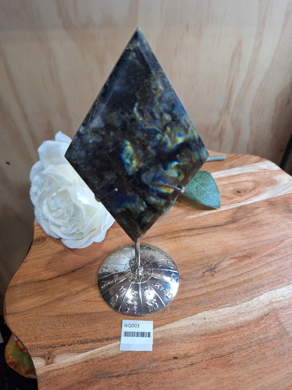 LABRADORITE DIAMONDS