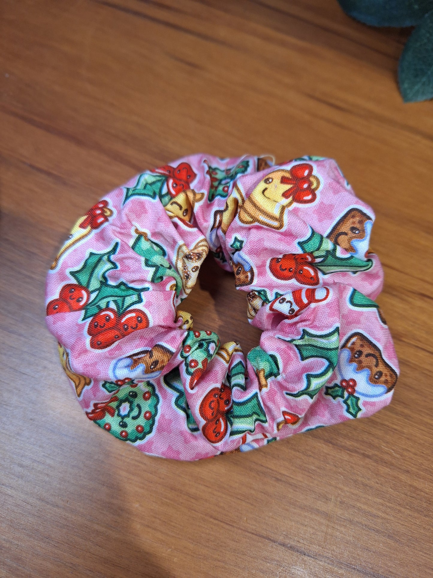 THEMED SCRUNCHIES