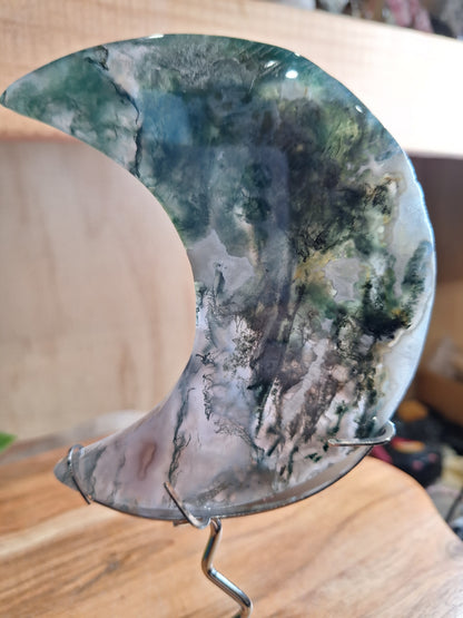 MOSS AGATE MOON INCLUDING STAND