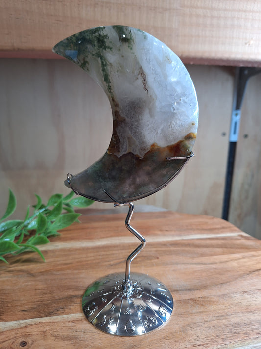 MOSS AGATE MOON INCLUDING STAND