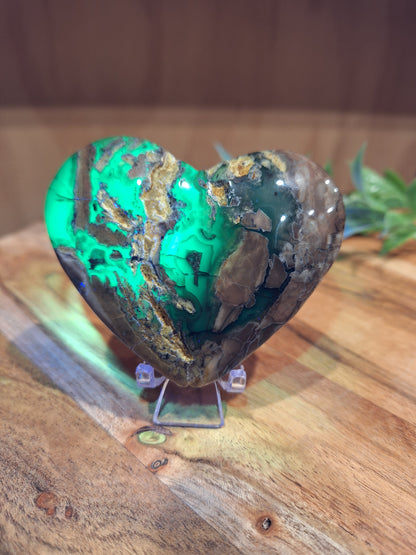 VOLCANO AGATE HEARTS