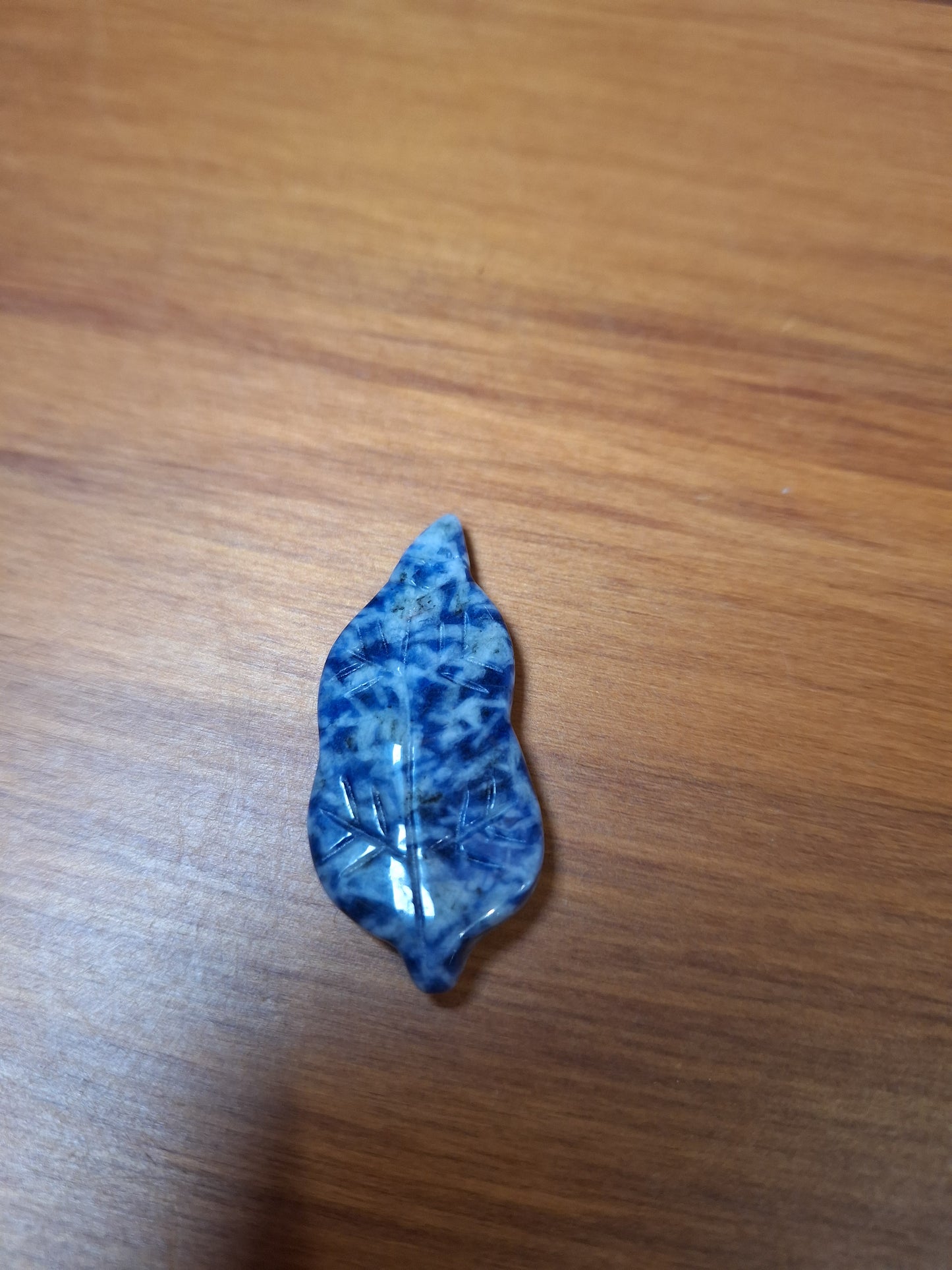 CRYSTAL LEAVES
