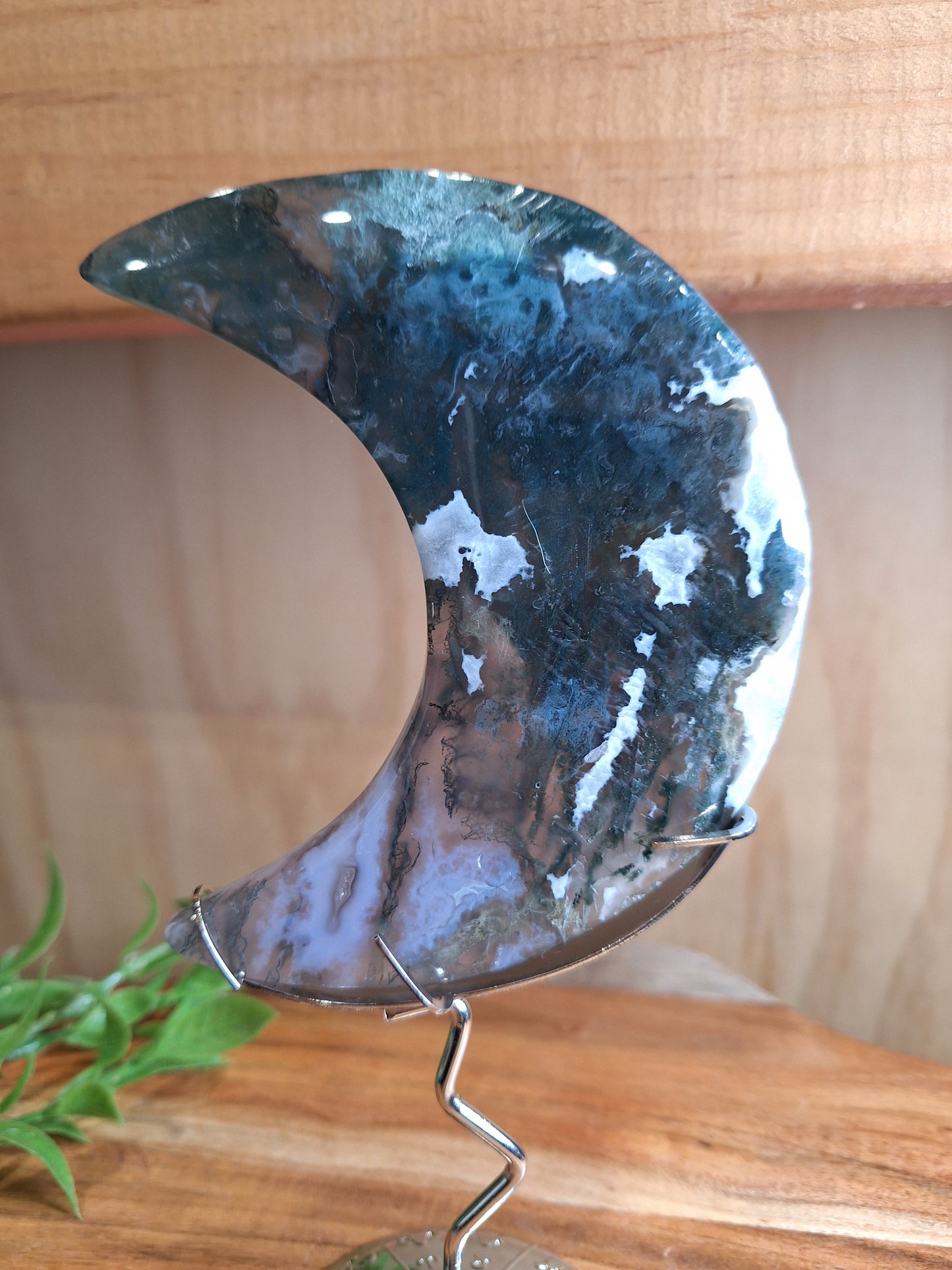 MOSS AGATE MOON INCLUDING STAND