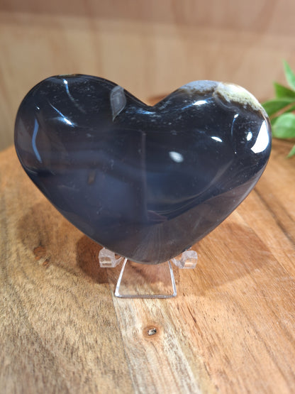 VOLCANO AGATE HEARTS