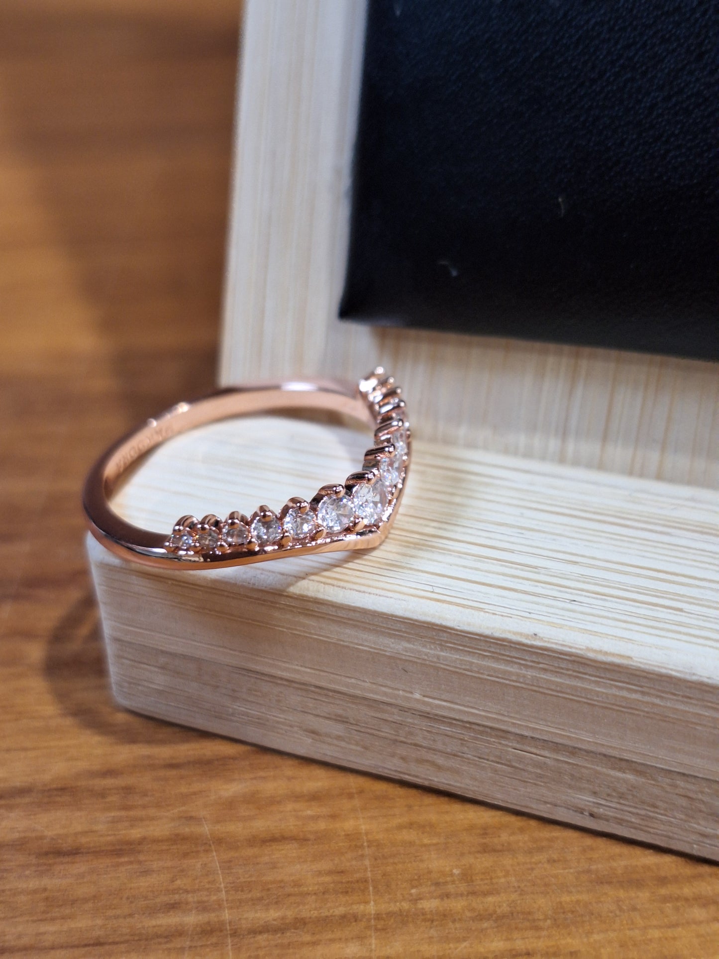 NON CRYSTAL JEWELLERY