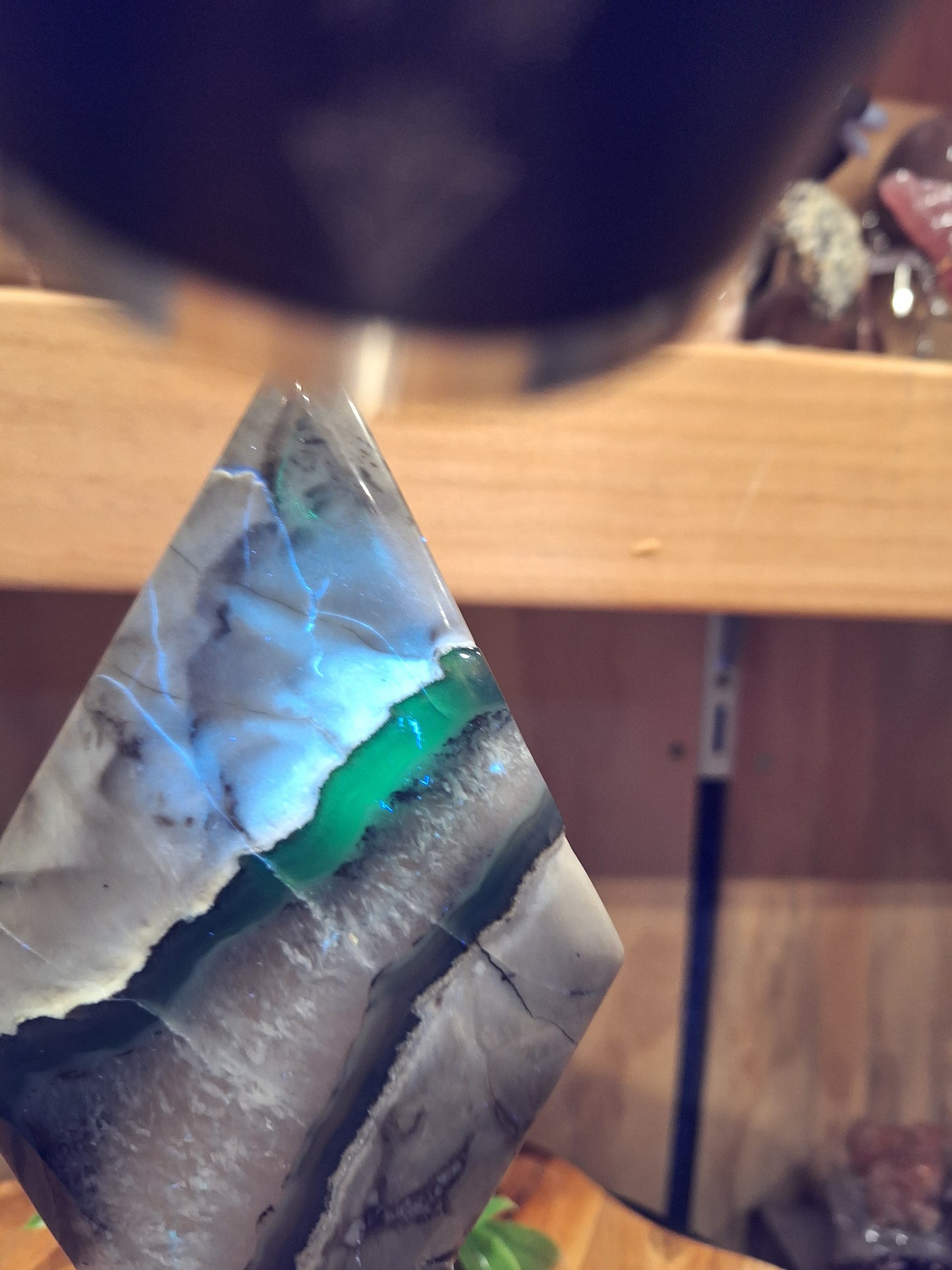 VOLCANO AGATE DIAMONDS