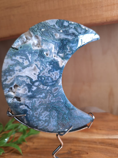 MOSS AGATE MOON INCLUDING STAND