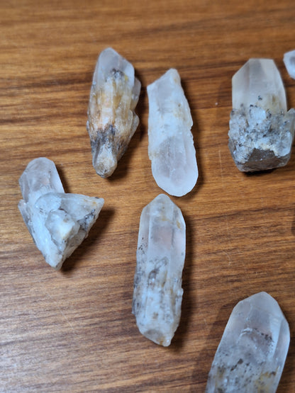 RAW QUARTZ SHARDS/ROUGH PIECES