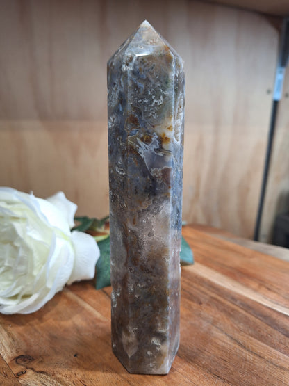 AGATE MOSS TOWER (SLIGHT LEAN, PRICED TO REFLECT THIS)