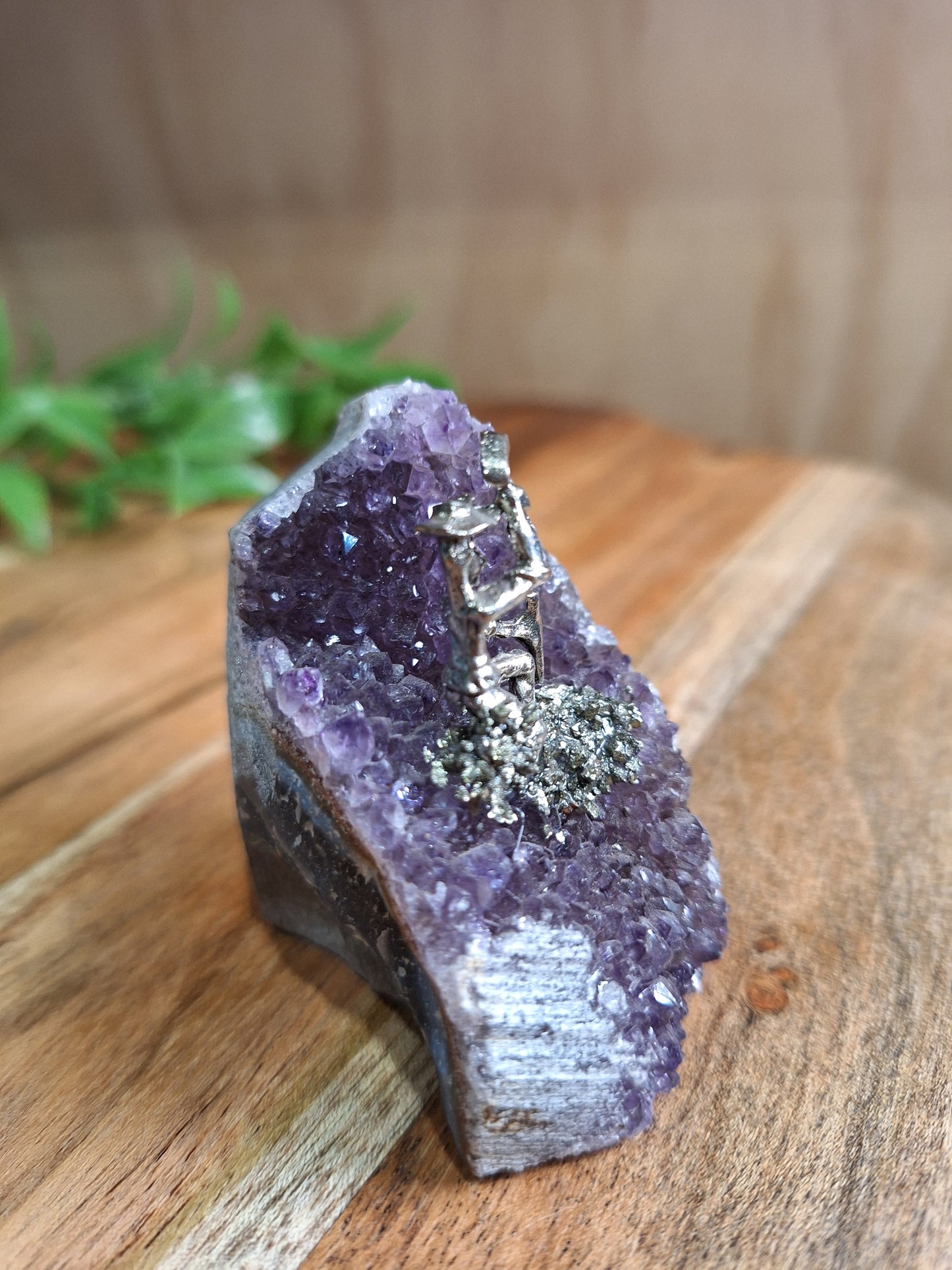 AMETHYST CLUSTERS COAL MINERS