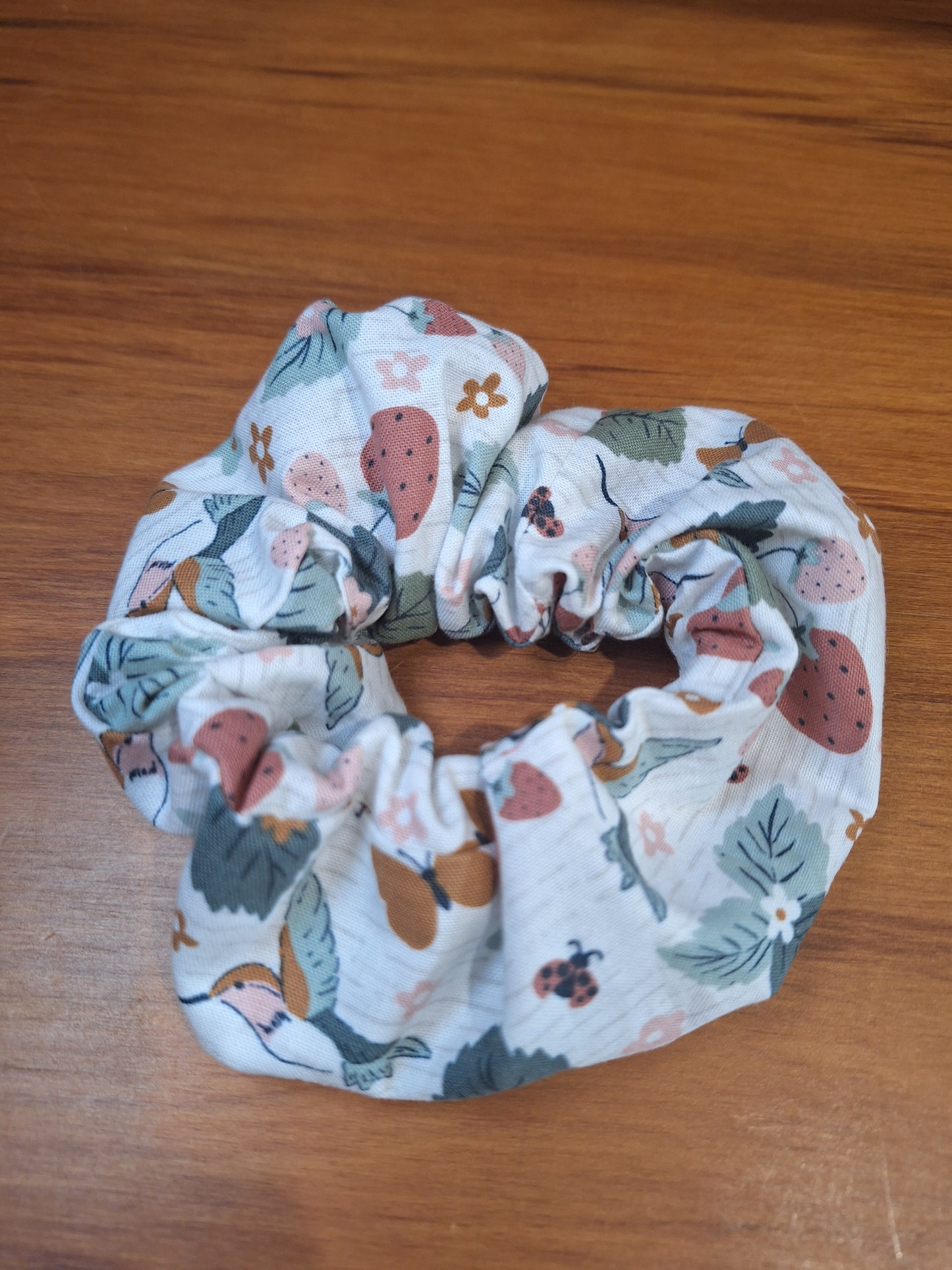 THEMED SCRUNCHIES