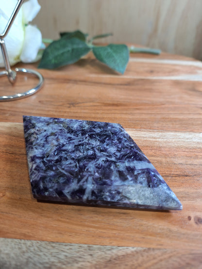 PURPLE MICA DIAMOND WITH STAND