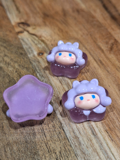 EVERYTHING THAT GLOWS IN THE DARK  (NON CRYSTAL LUMINOUS RESIN)